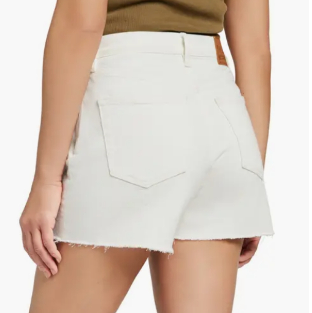 470. Faherty Organic Cotton Denim Shorts | Color: White Sand Wash - Picture 2 of 9